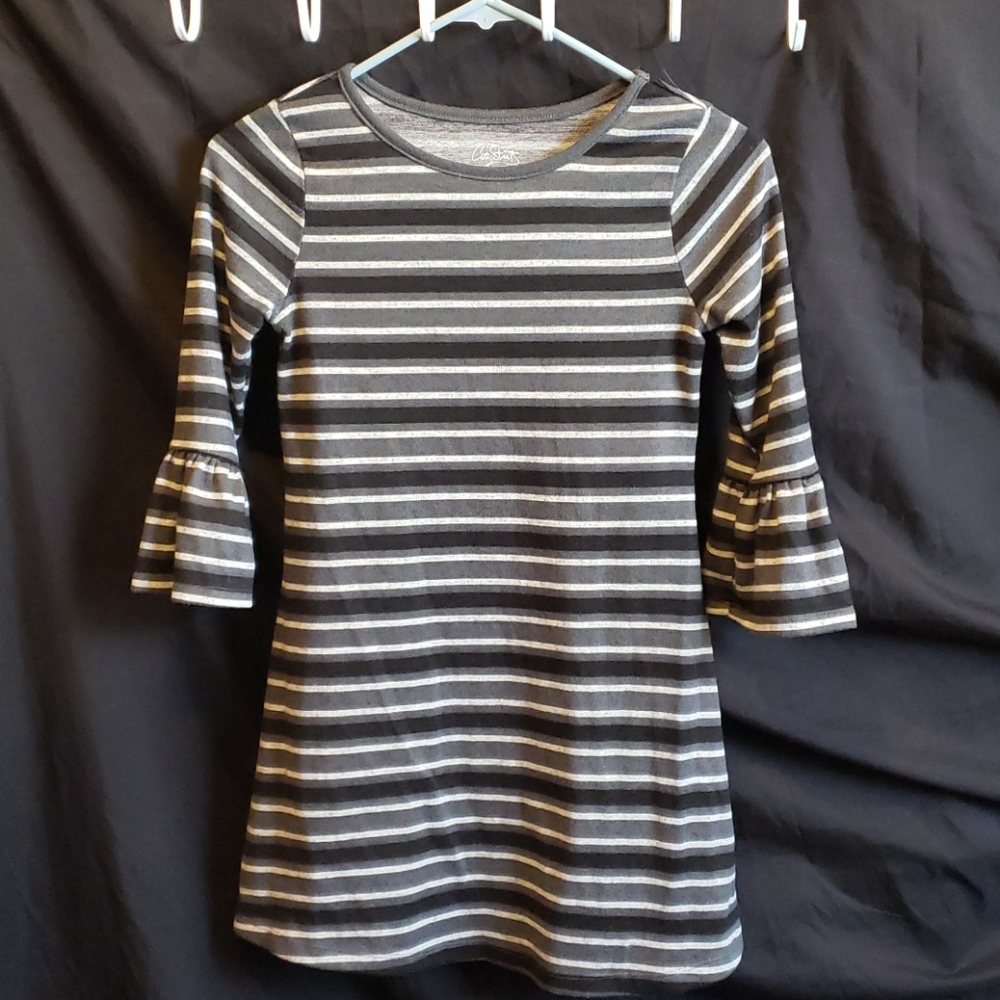 Mid sleeve blouse